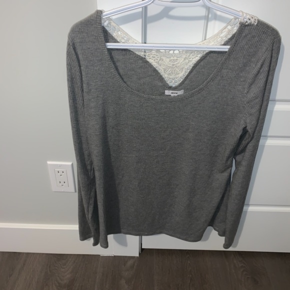 Ardene long sleeve white lace design back - Picture 2 of 2